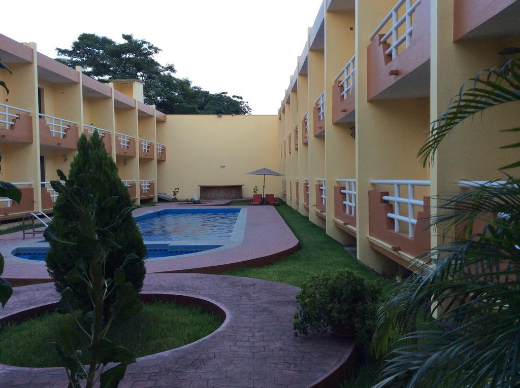 Hotel La Media Luna Inn Huejutla de Reyes المظهر الخارجي الصورة